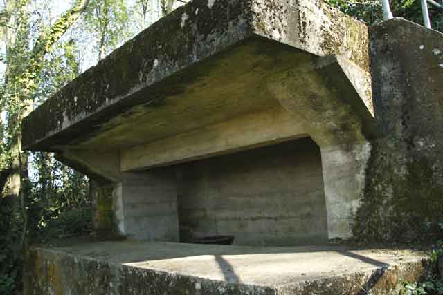 Gun-Emplacement